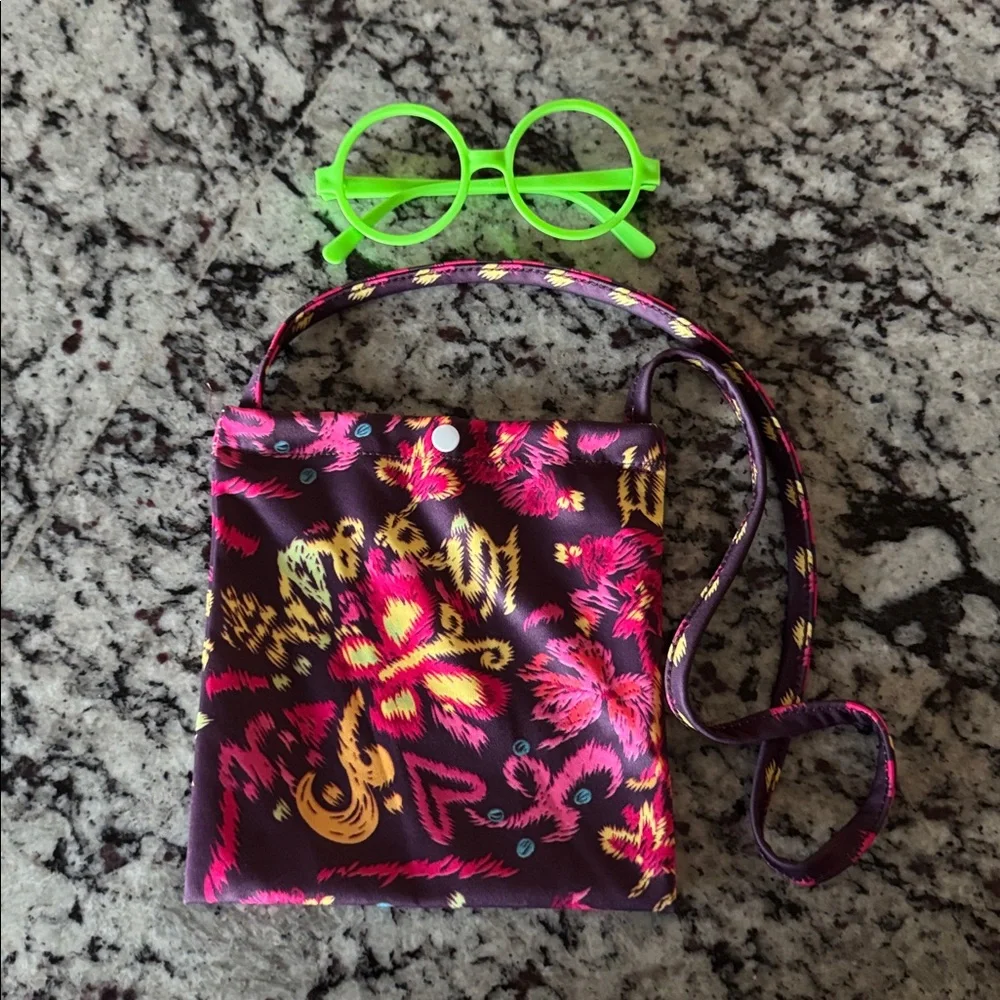 Encanto Mirabel Costume - Picture 2 of 7